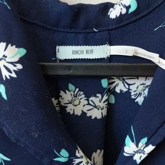UO Kimchi Blue Floral Relaxed Blouse - Picture 3 of 7